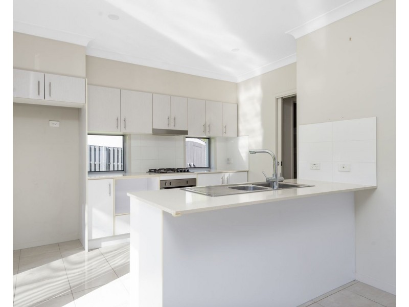 4 Eolo Lane, Coomera QLD 4209