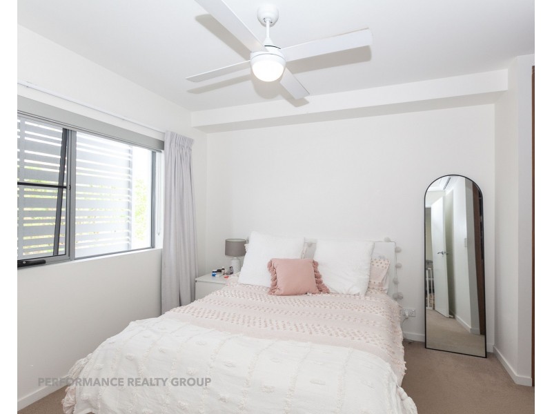 2105/31 Bourton Road, Merrimac QLD 4226