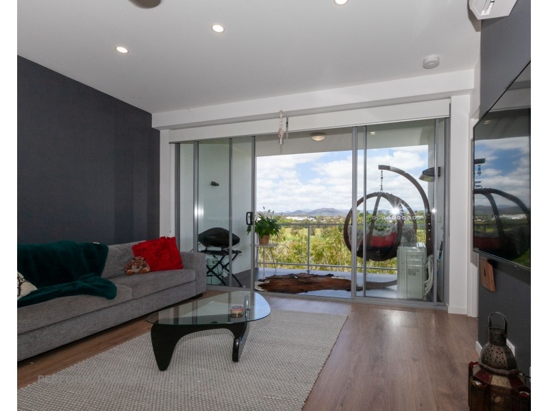 3206/31 Bourton Road, Merrimac QLD 4226