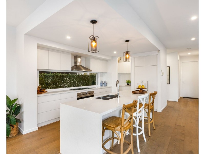 14 Sovereign Lane, Coomera QLD 4209