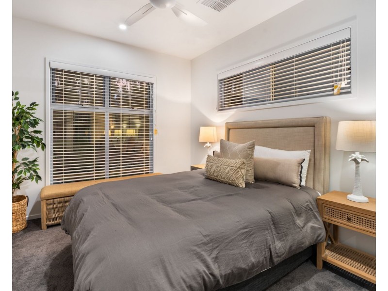 14 Sovereign Lane, Coomera QLD 4209