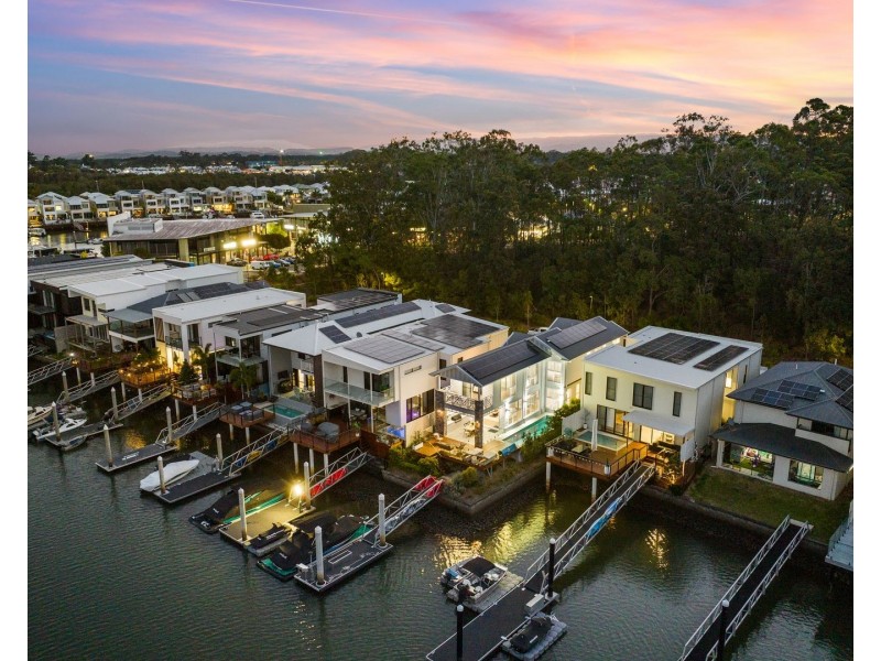 14 Sovereign Lane, Coomera QLD 4209