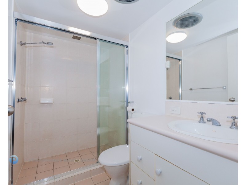 7/32 Second Avenue, Broadbeach QLD 4218