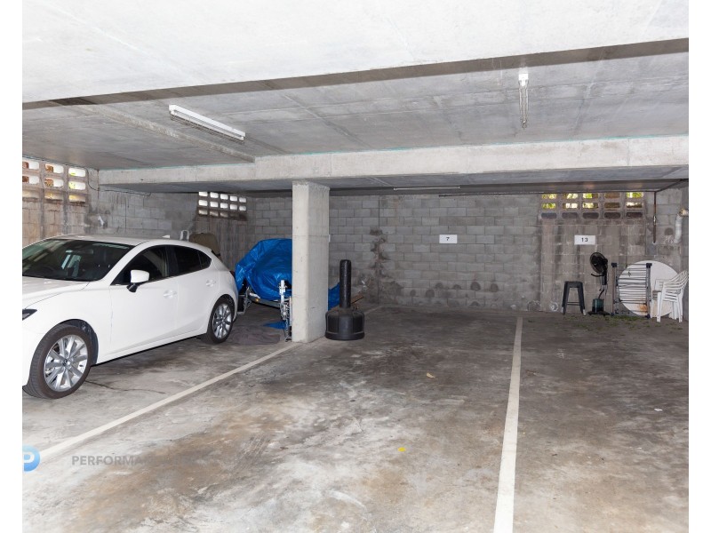 7/32 Second Avenue, Broadbeach QLD 4218