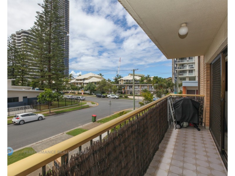 5/4 Mary Avenue, Broadbeach QLD 4218