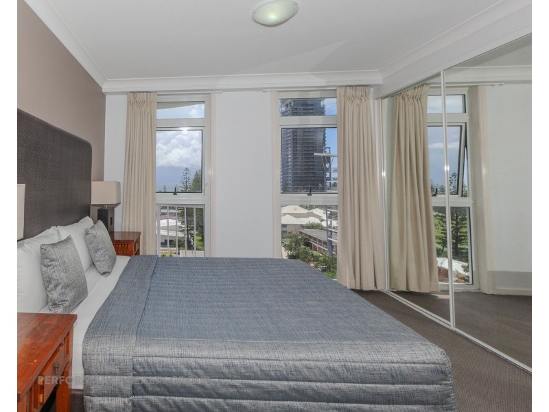 1096/2623 Gold Coast Highway, Broadbeach QLD 4218