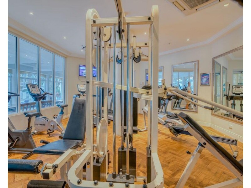 1096/2623 Gold Coast Highway, Broadbeach QLD 4218