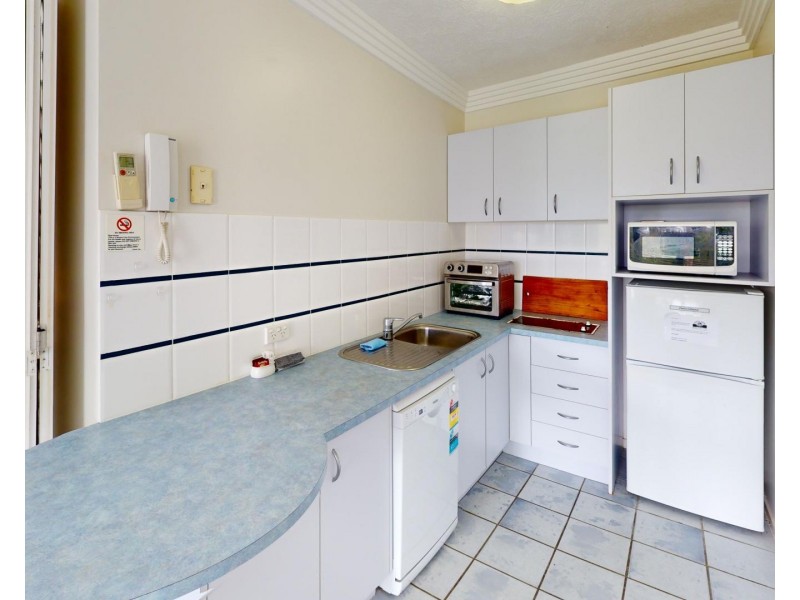 10/13 Anne Avenue, Broadbeach QLD 4218