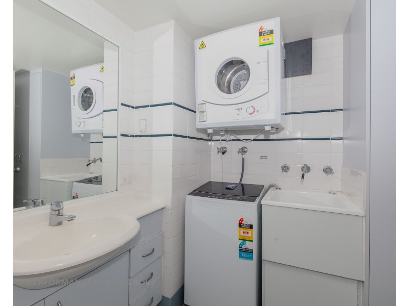 10/13 Anne Avenue, Broadbeach QLD 4218
