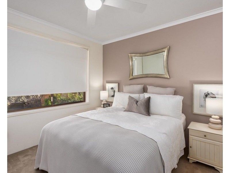 8/4 Mary Avenue, Broadbeach QLD 4218