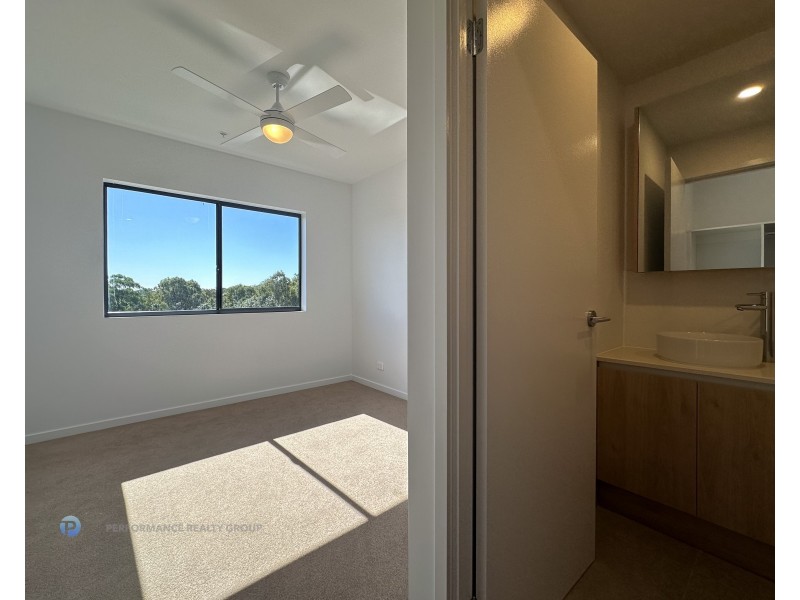 233/6-8 Beverley Street, Rochedale South QLD 4123