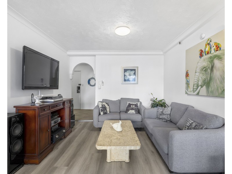 401/18 Hanlan Street, Surfers Paradise QLD 4217