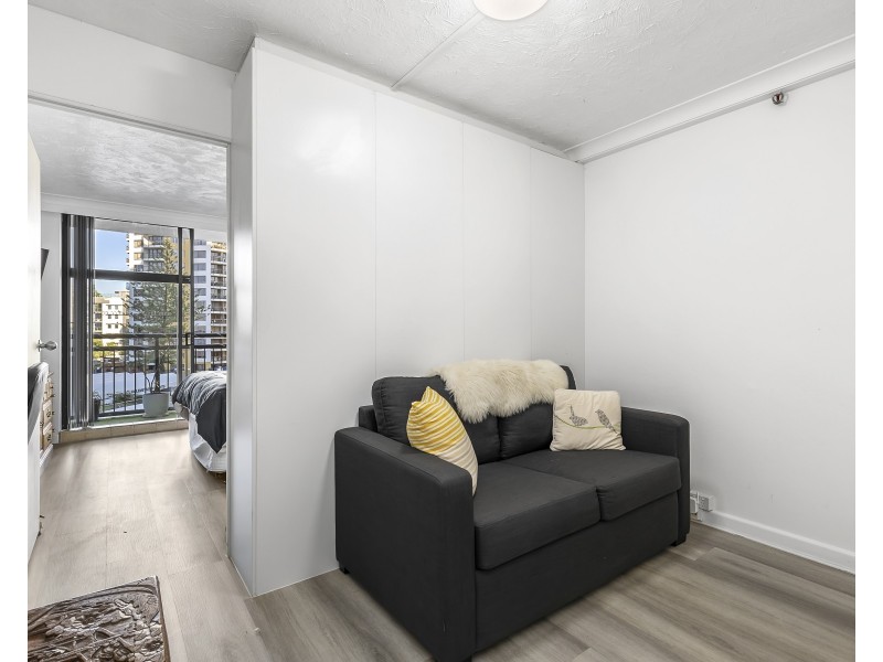 401/18 Hanlan Street, Surfers Paradise QLD 4217
