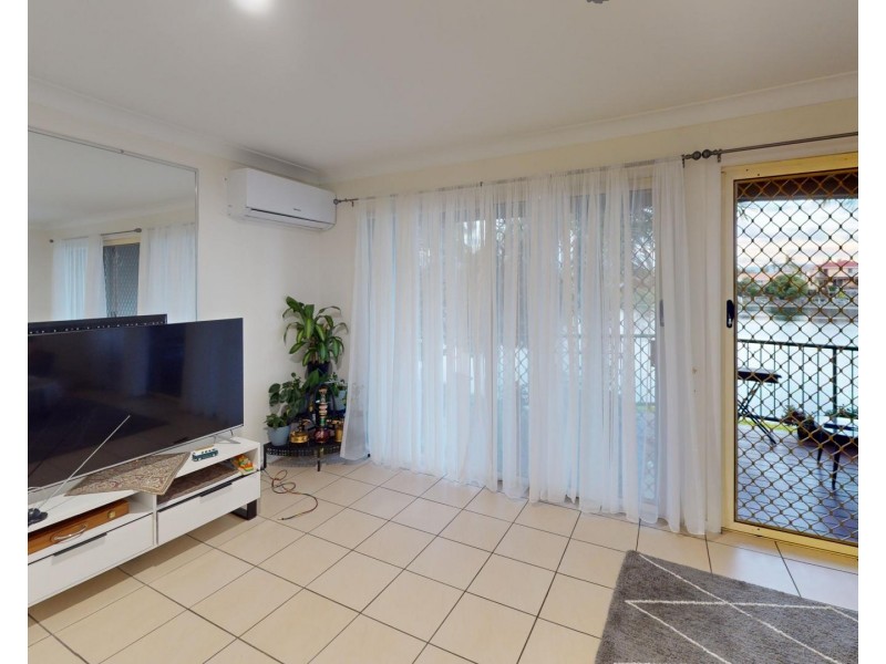 44/7 SANTA CRUZ BOULEVARD, Clear Island Waters QLD 4226