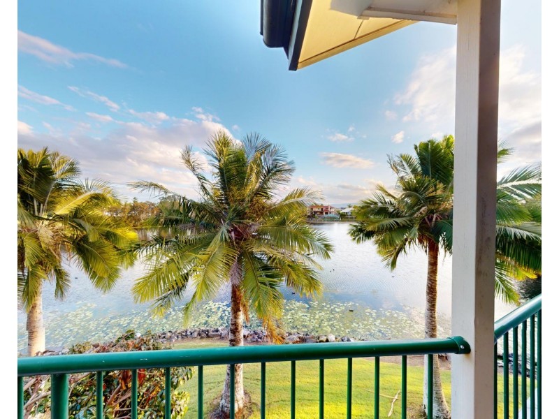 44/7 SANTA CRUZ BOULEVARD, Clear Island Waters QLD 4226