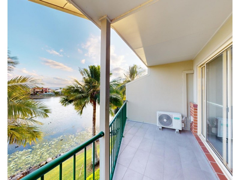 44/7 SANTA CRUZ BOULEVARD, Clear Island Waters QLD 4226