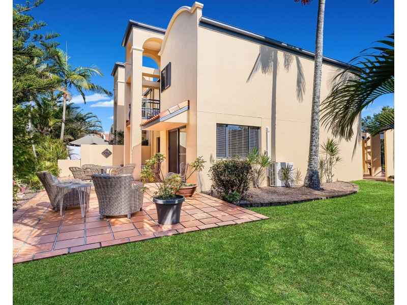 8/206 Cheltenham Drive, Robina QLD 4226