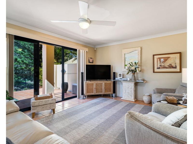 8/206 Cheltenham Drive, Robina QLD 4226