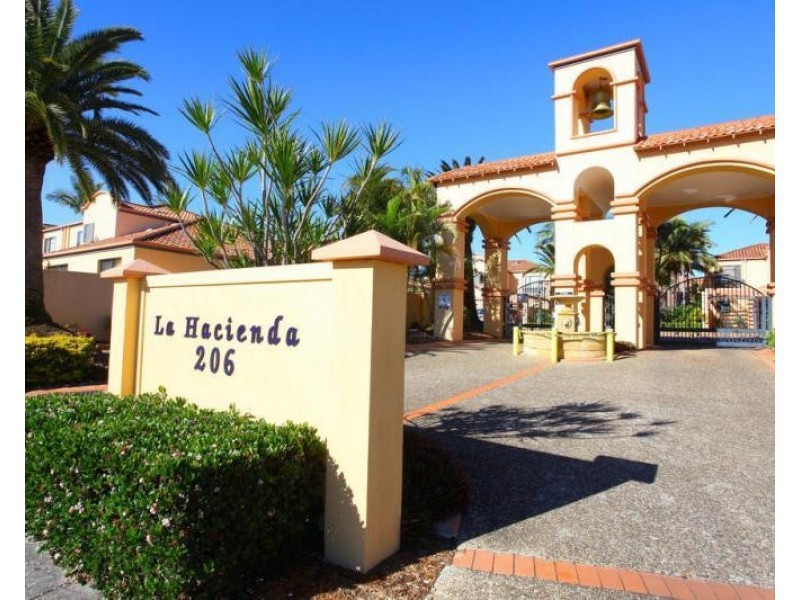 8/206 Cheltenham Drive, Robina QLD 4226