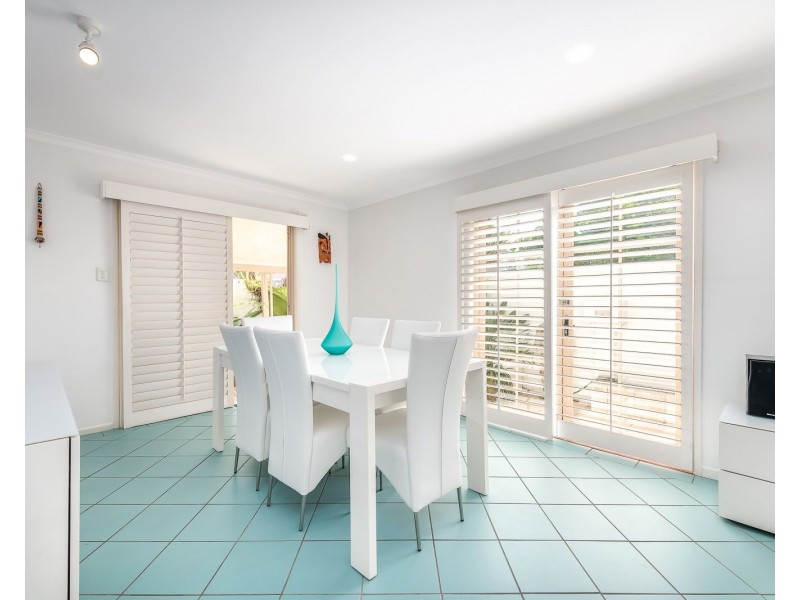 1/6 Francis Street, Mermaid Beach QLD 4218