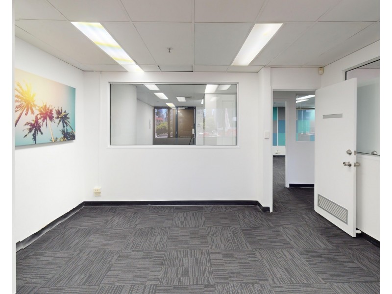 73/15 Victoria Avenue, Broadbeach QLD 4218