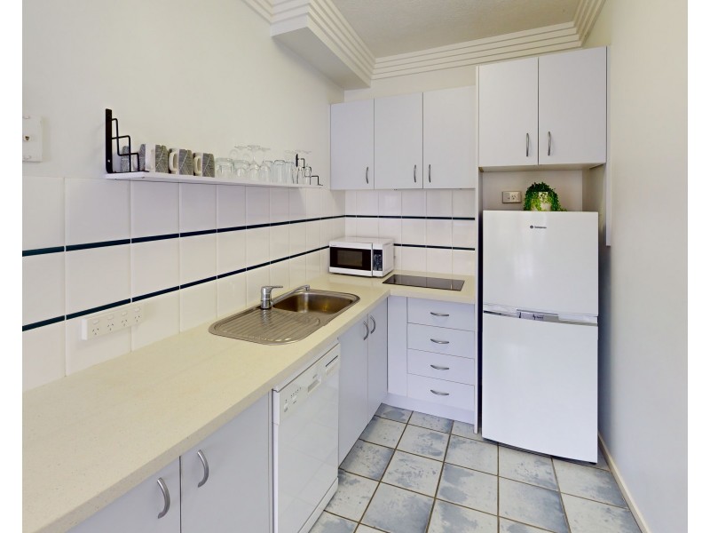 5/13 Anne Avenue, Broadbeach QLD 4218