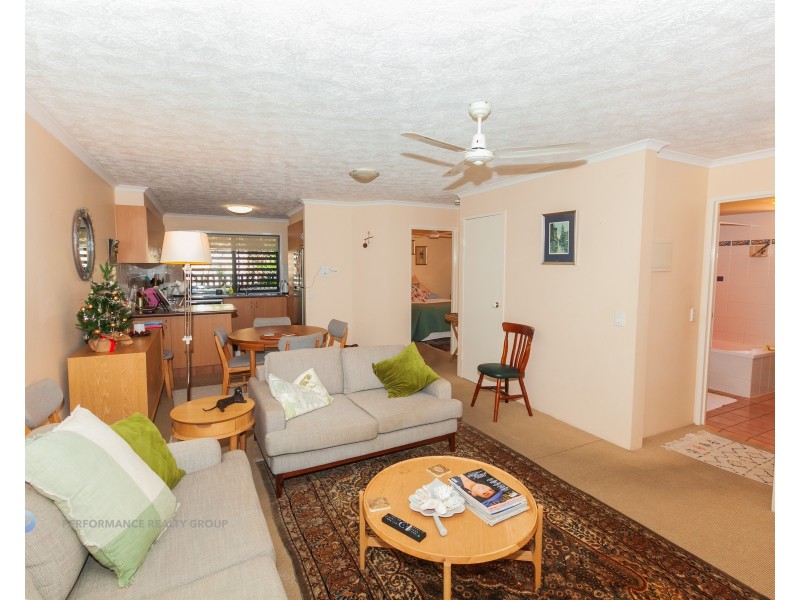 4/13 Johnston Street, Southport QLD 4215