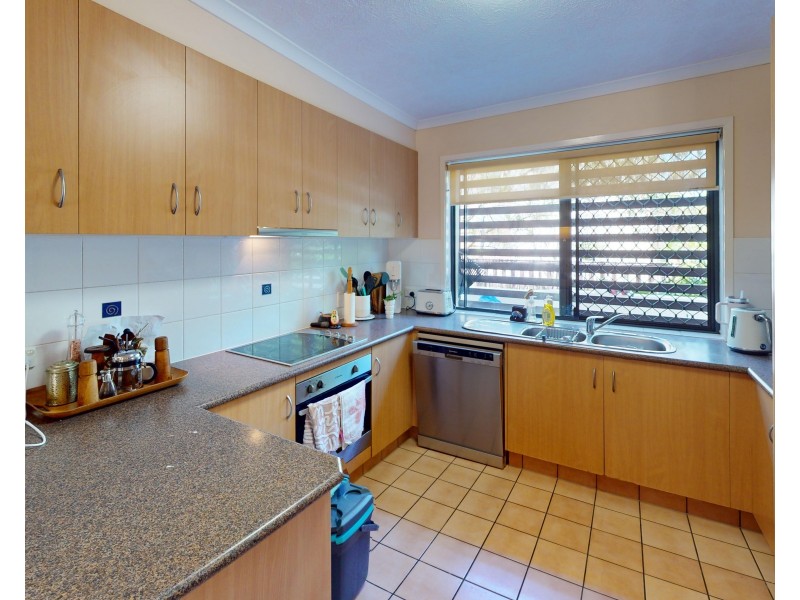 4/13 Johnston Street, Southport QLD 4215