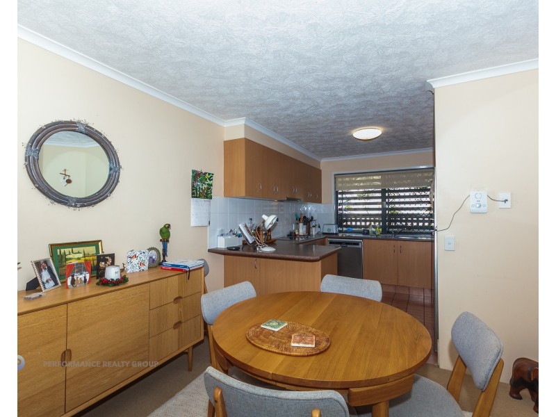 4/13 Johnston Street, Southport QLD 4215