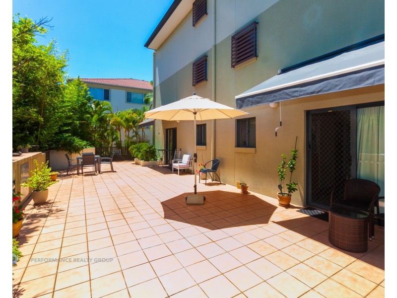 4/13 Johnston Street, Southport QLD 4215