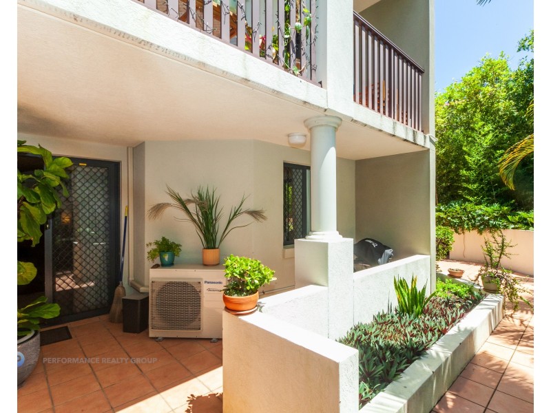 4/13 Johnston Street, Southport QLD 4215