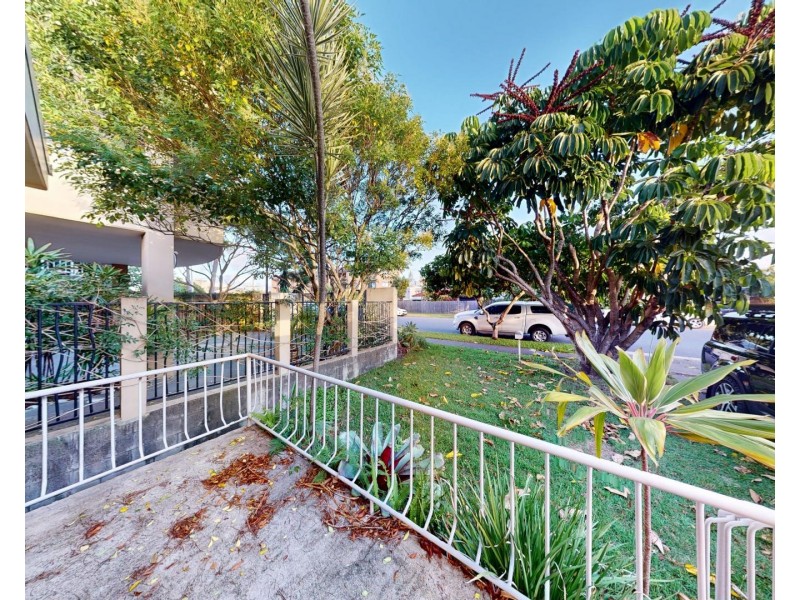 41 Cronulla Avenue, Mermaid Beach QLD 4218