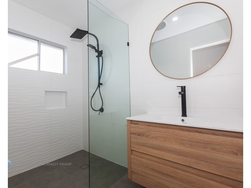 41 Cronulla Avenue, Mermaid Beach QLD 4218