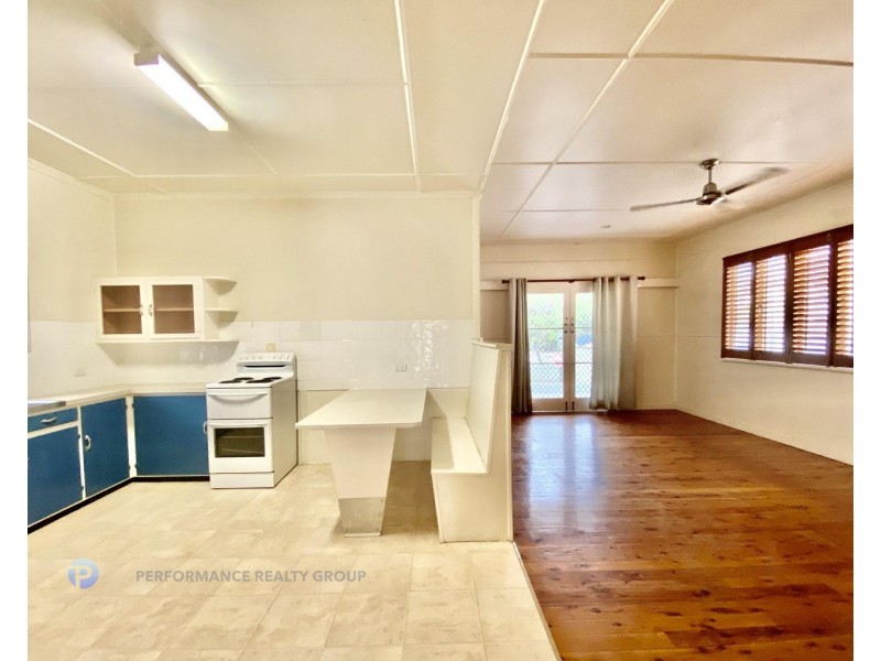 40 Peerless Avenue, Mermaid Beach QLD 4218