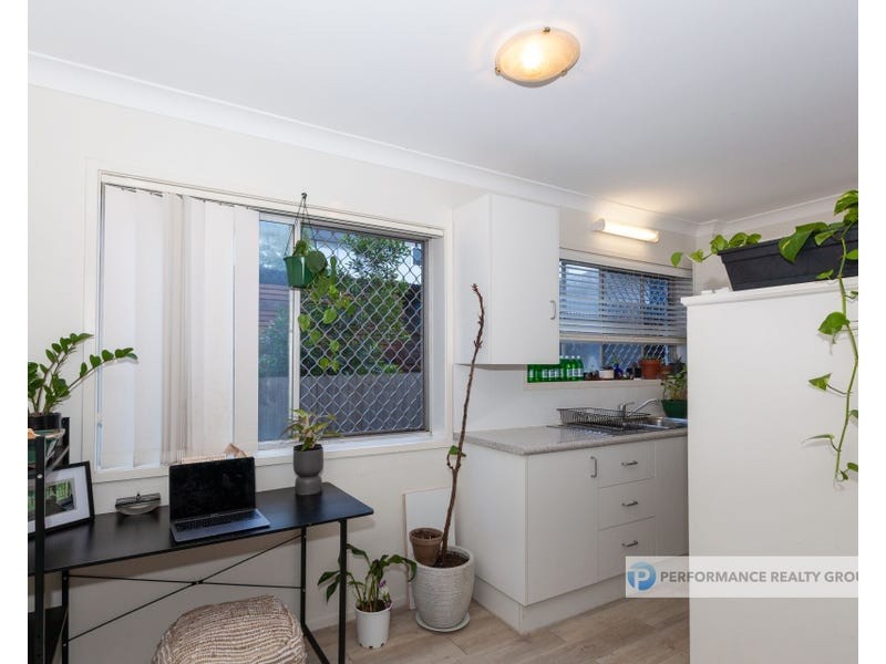 2/42 Peerless Avenue, Mermaid Beach QLD 4218