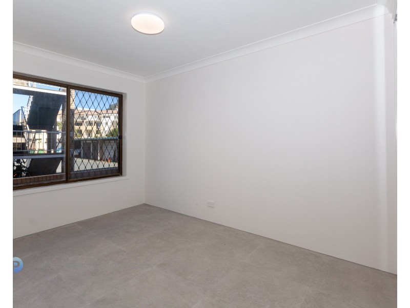 1/406 Marine Parade, Biggera Waters QLD 4216