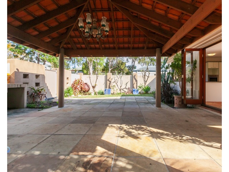 3 Abby Crescent, Ashmore QLD 4214