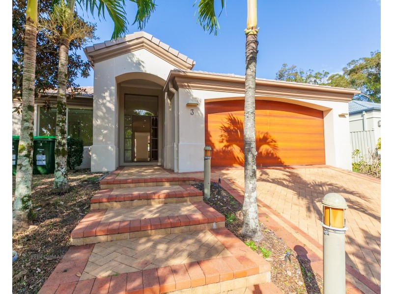 3 Abby Crescent, Ashmore QLD 4214