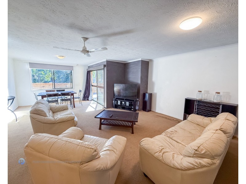 3/26 Remembrance Drive, Surfers Paradise QLD 4217