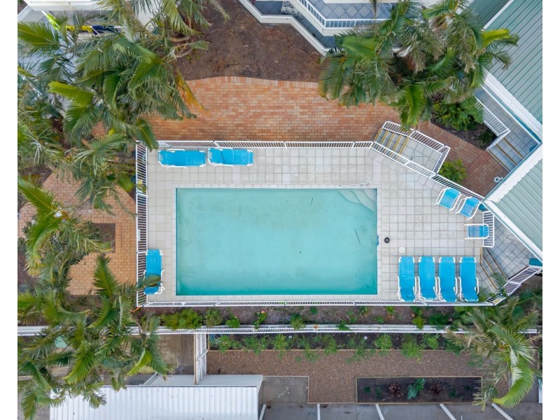 12/13-15 Anne Avenue, Broadbeach QLD 4218