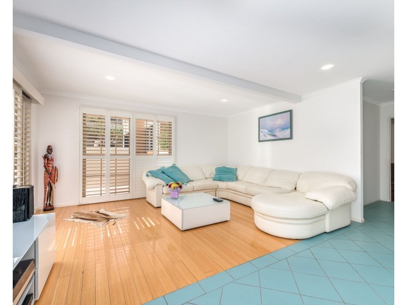 1/6 Francis Street, Mermaid Beach QLD 4218