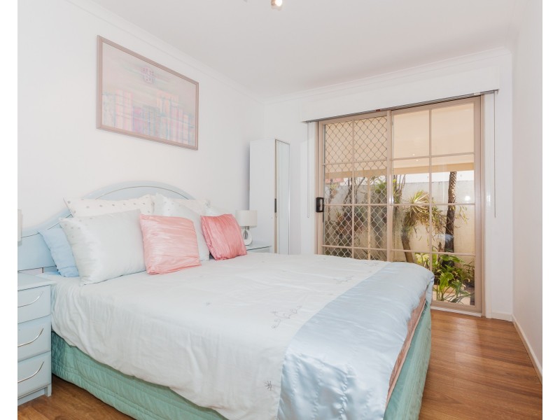 1/6 Francis Street, Mermaid Beach QLD 4218