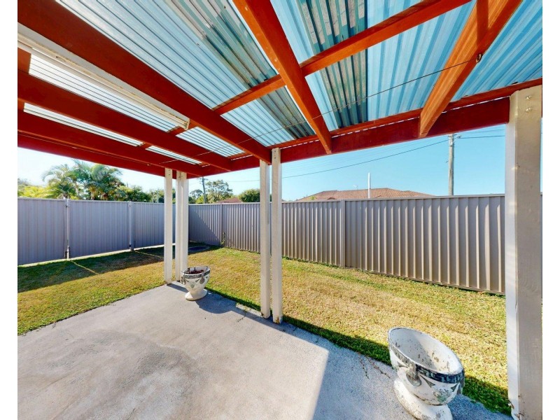 1/146 Whiting Street, Labrador QLD 4215