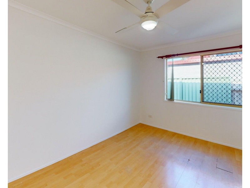 1/146 Whiting Street, Labrador QLD 4215