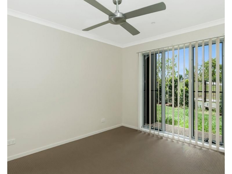 3 Hantlemann Lane, Yarrabilba QLD 4207