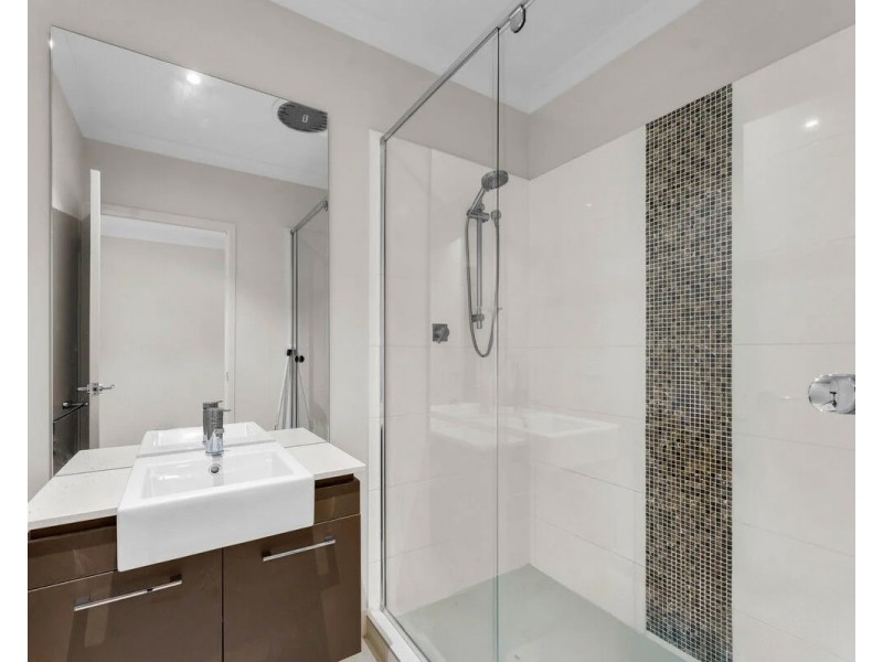 3 Hantlemann Lane, Yarrabilba QLD 4207