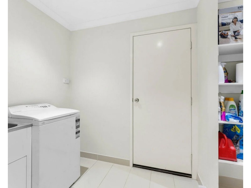 3 Hantlemann Lane, Yarrabilba QLD 4207