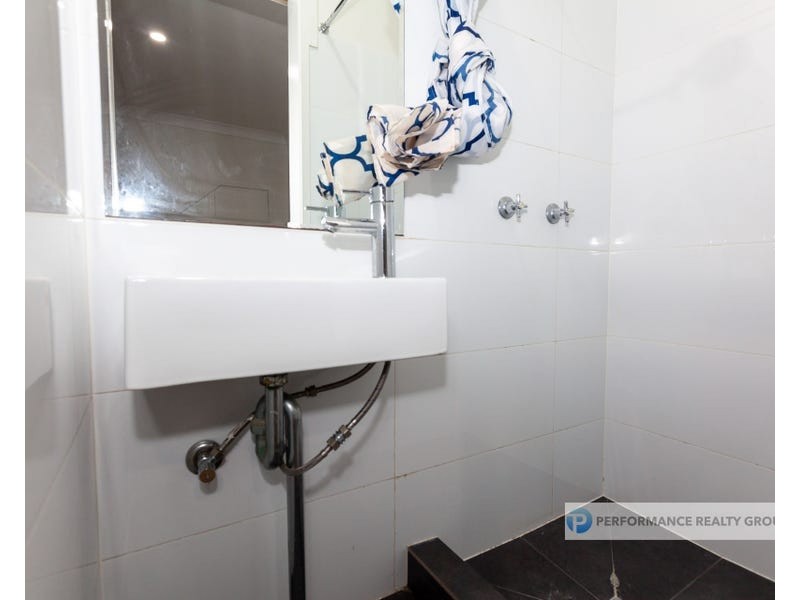 1/42 Peerless Avenue, Mermaid Beach QLD 4218