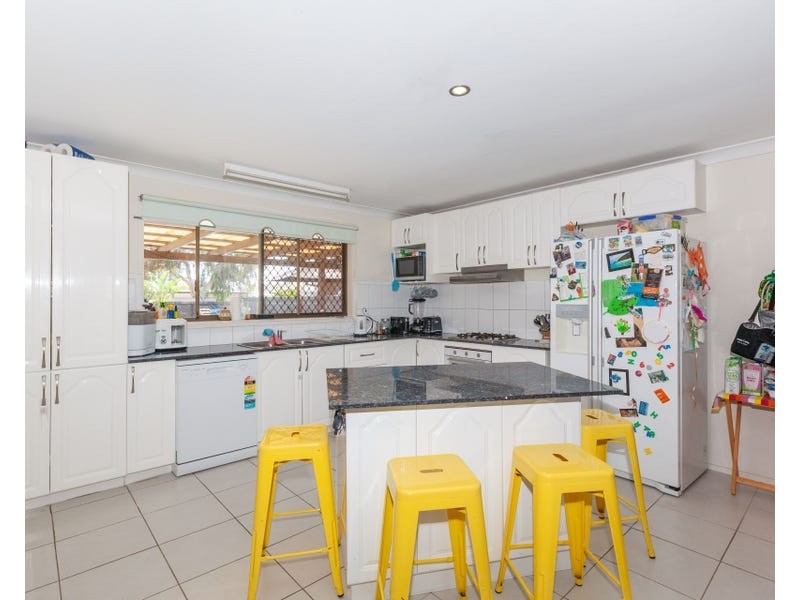 54 Markeri Street, Mermaid Waters QLD 4218