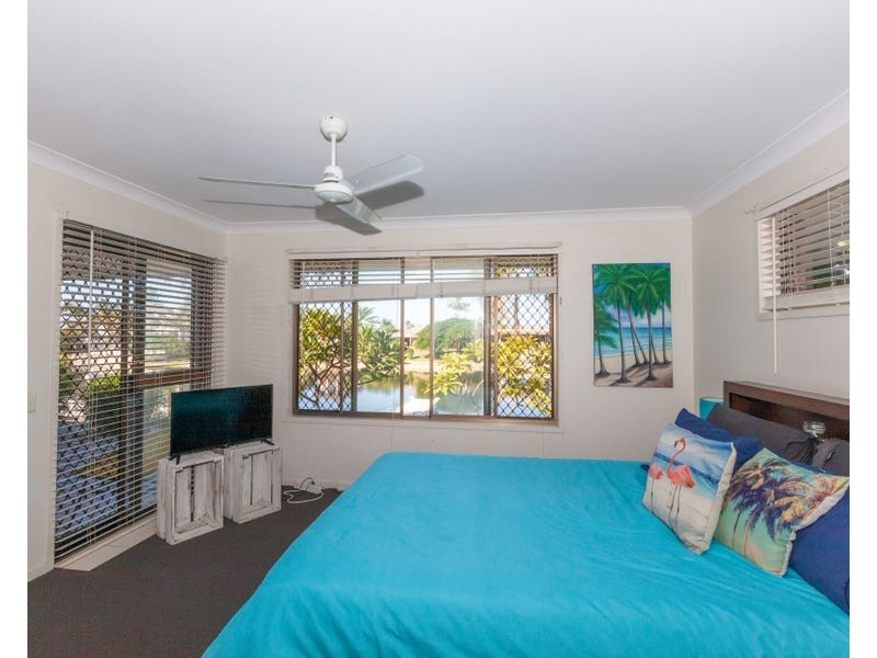 54 Markeri Street, Mermaid Waters QLD 4218